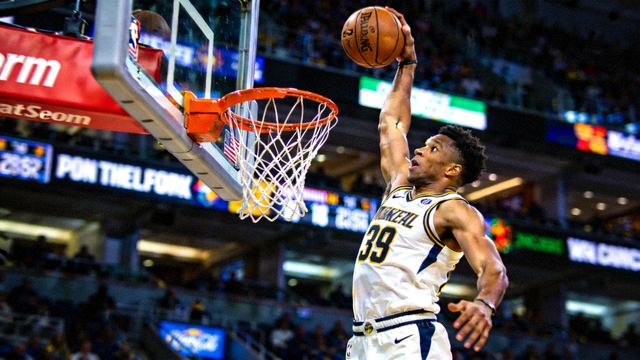 NBA季后赛精彩集锦图片展示扣篮得分瞬间
